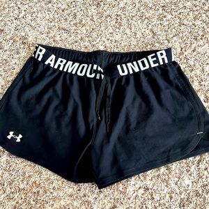 Womens black& white UnderArmour shorts